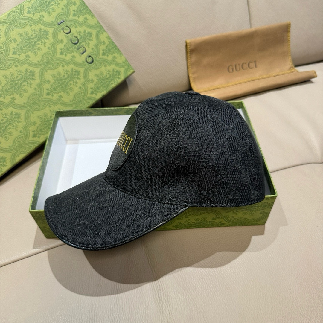 
配包装布袋，Gucci(古奇)新款原单棒球帽，Gucci烫金，专柜最新款，11开模订制，正版开模，原版