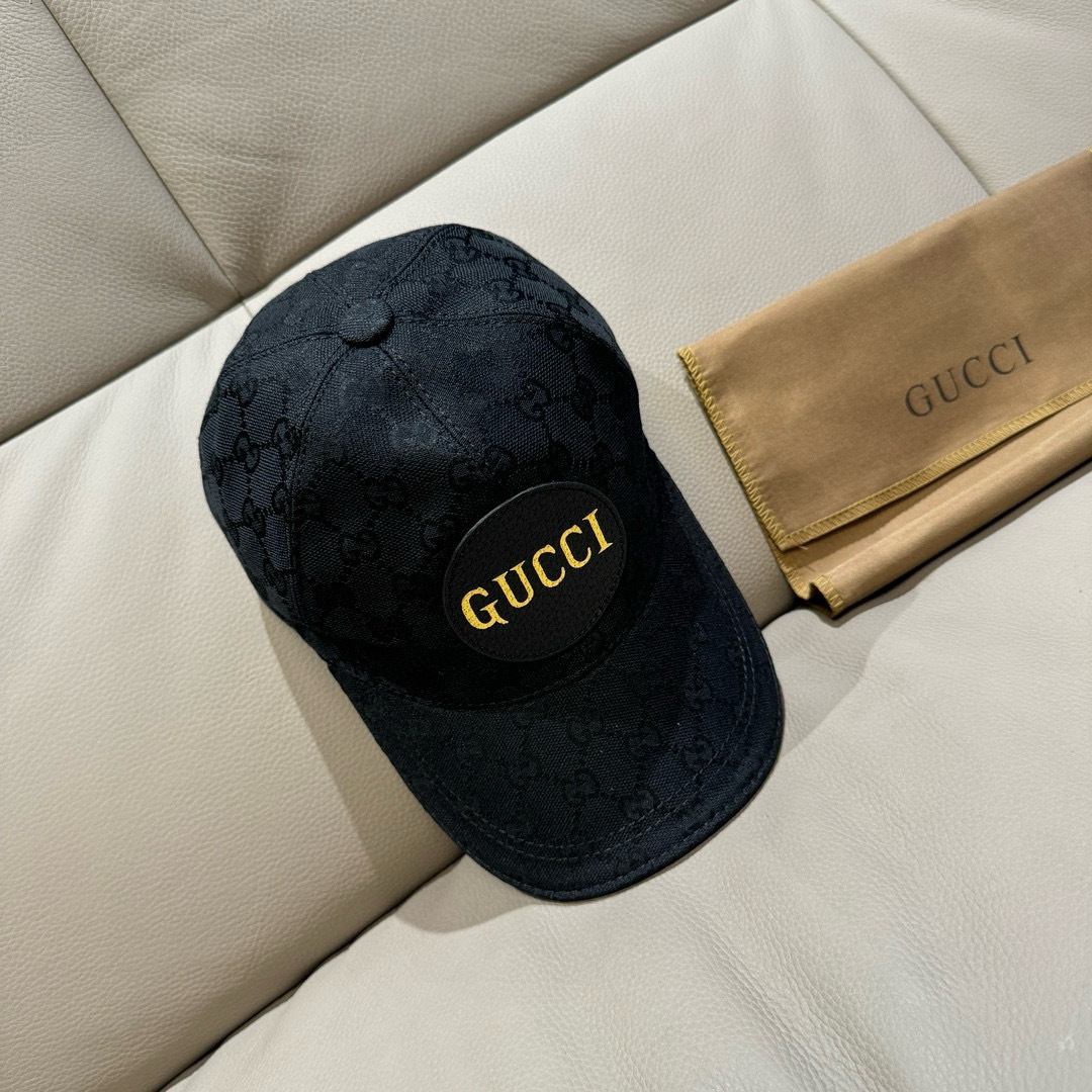 
配包装布袋，Gucci(古奇)新款原单棒球帽，Gucci烫金，专柜最新款，11开模订制，正版开模，原版
