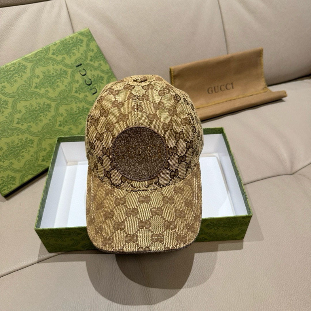 
配包装布袋，Gucci(古奇)新款原单棒球帽，Gucci烫金，专柜最新款，11开模订制，正版开模，原版