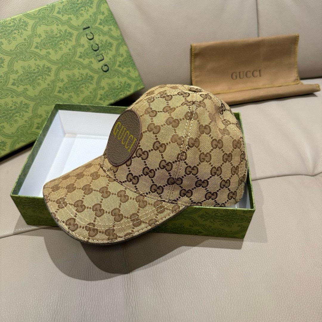 
配包装布袋，Gucci(古奇)新款原单棒球帽，Gucci烫金，专柜最新款，11开模订制，正版开模，原版