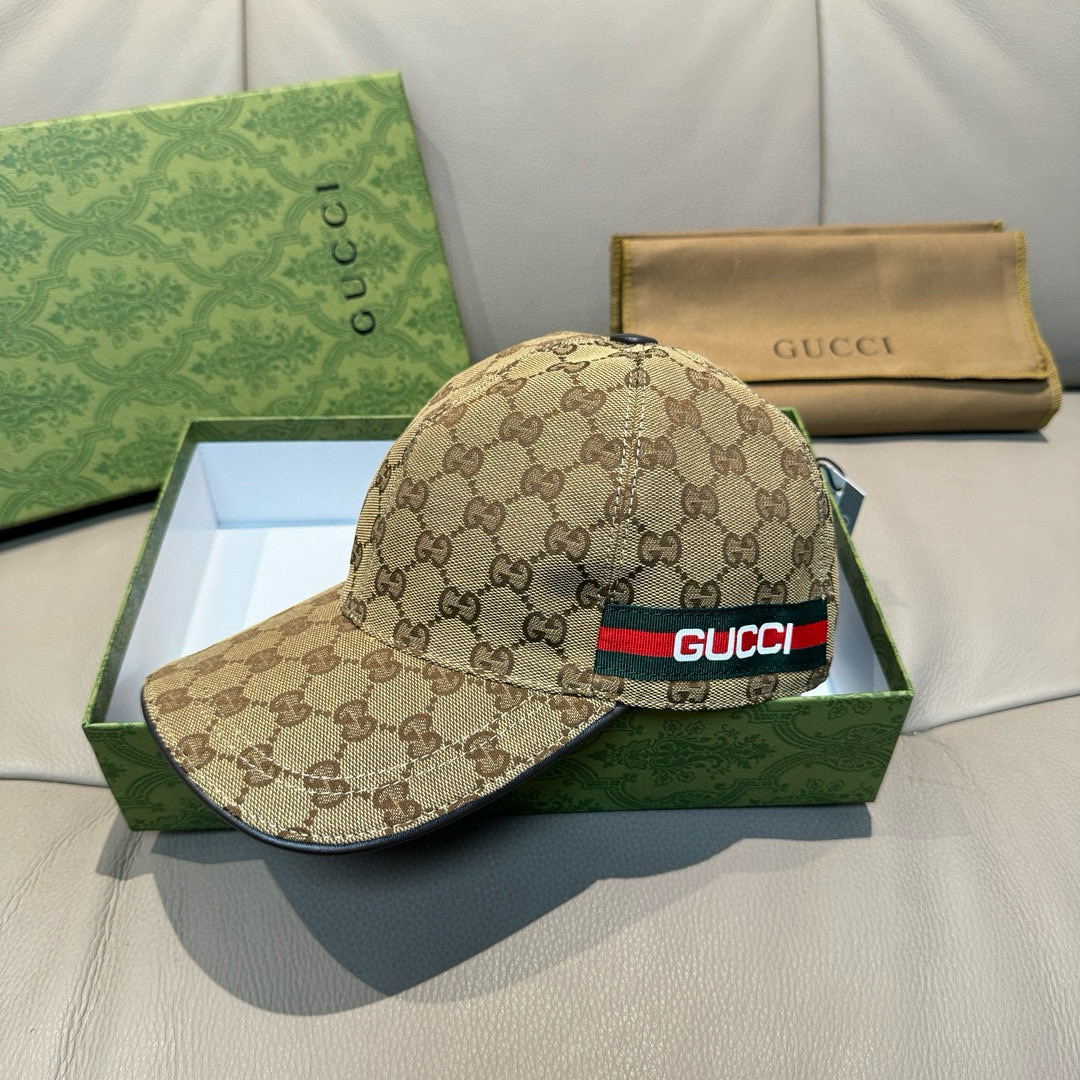 
配盒子布袋，Gucci(古奇)春夏新款原单棒球帽， logo织带，11开模订制，原版帆布料+头层牛皮，