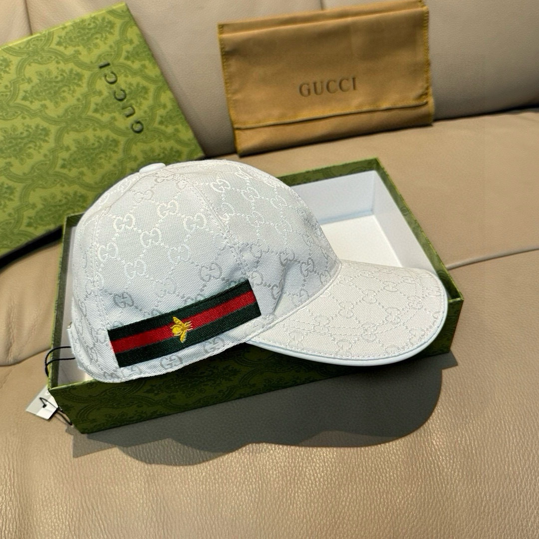 
万年经典款出货！
配盒子布袋，Gucci(古奇)经典原单棒球帽😍😍小蜜蜂，专柜11开模订制，最高版本，