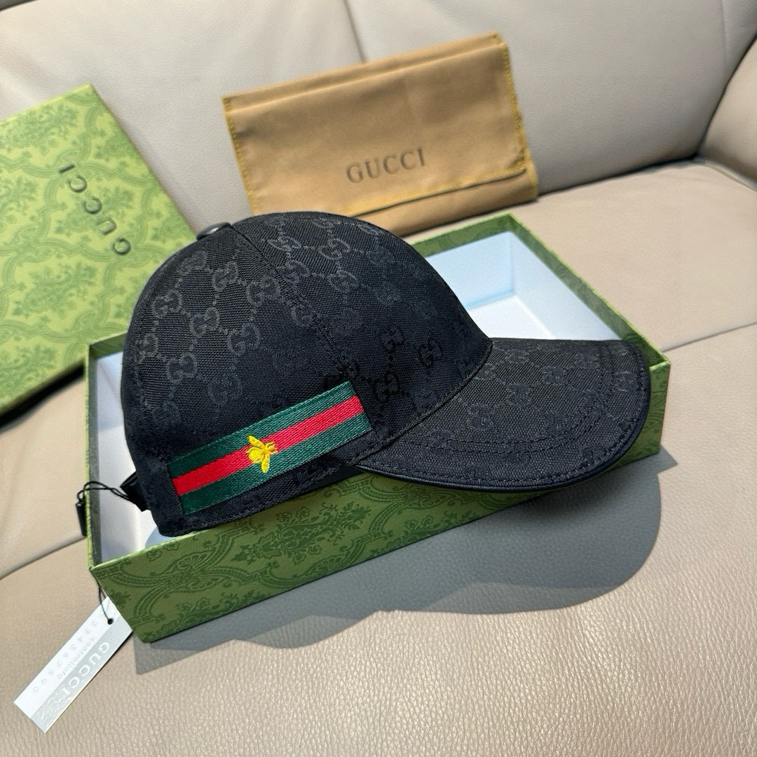 
万年经典款出货！
配盒子布袋，Gucci(古奇)经典原单棒球帽😍😍小蜜蜂，专柜11开模订制，最高版本，