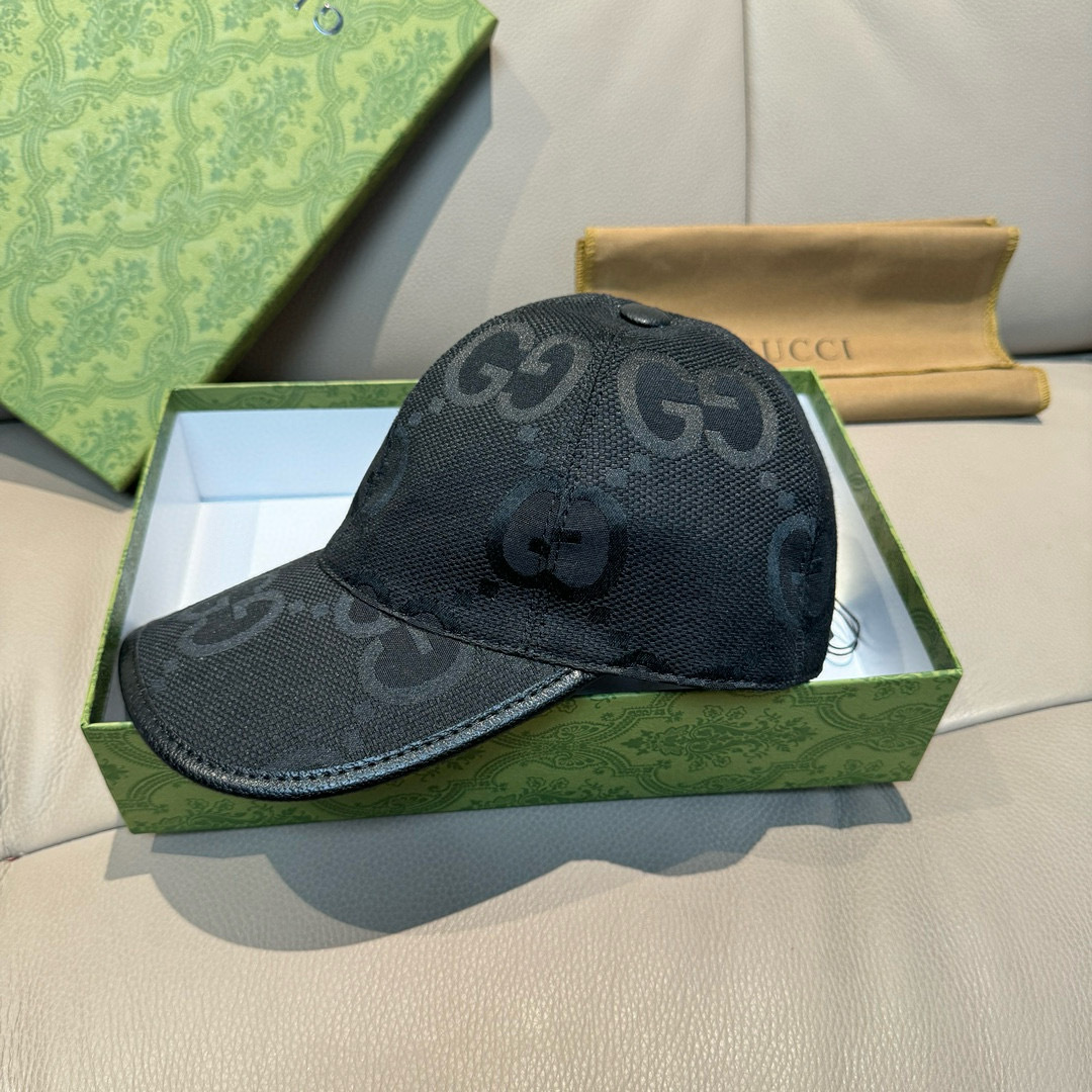 
配包装布袋，Gucci古奇新款原单棒球帽， 大双G，专柜11开模订制，原版帆布面料+头层牛皮，轻盈透气