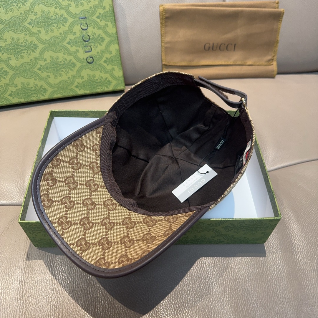 
配盒子布袋，Gucci(古奇)最新原单棒球帽，蜜蜂织带。专柜11开模订制，最高版本，原版帆布料+头层牛