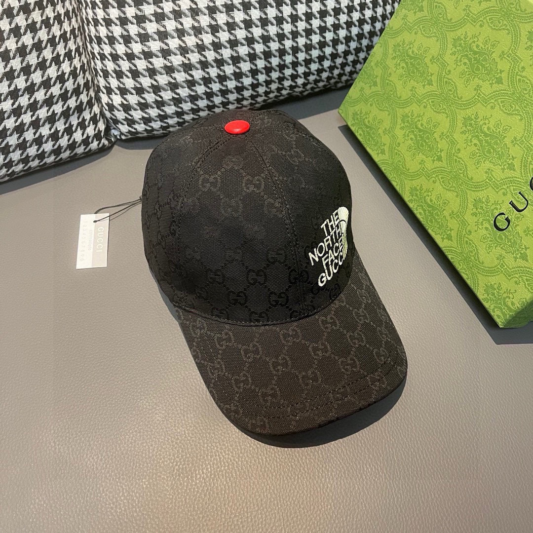 
配盒子布袋，Gucci(古奇)新款原单棒球帽， 北面刺绣！专柜11，进口帆布+头层牛皮，代购热门，男女