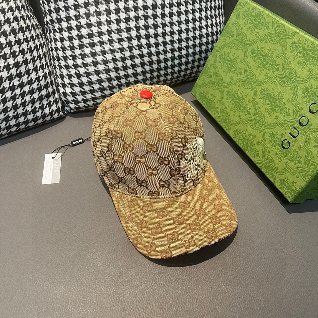 
配盒子布袋，Gucci(古奇)新款原单棒球帽， 北面刺绣！专柜11，进口帆布+头层牛皮，代购热门，男女
