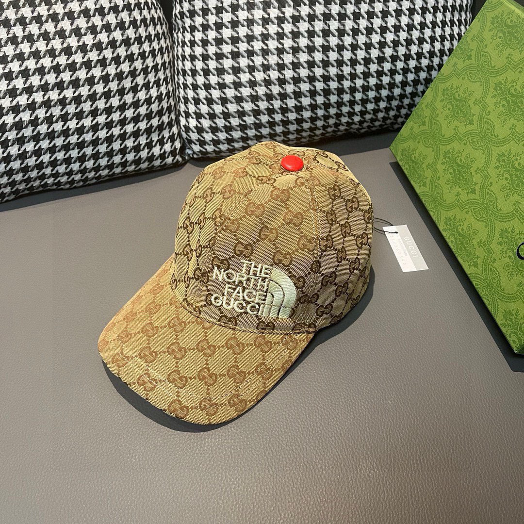 
配盒子布袋，Gucci(古奇)新款原单棒球帽， 北面刺绣！专柜11，进口帆布+头层牛皮，代购热门，男女