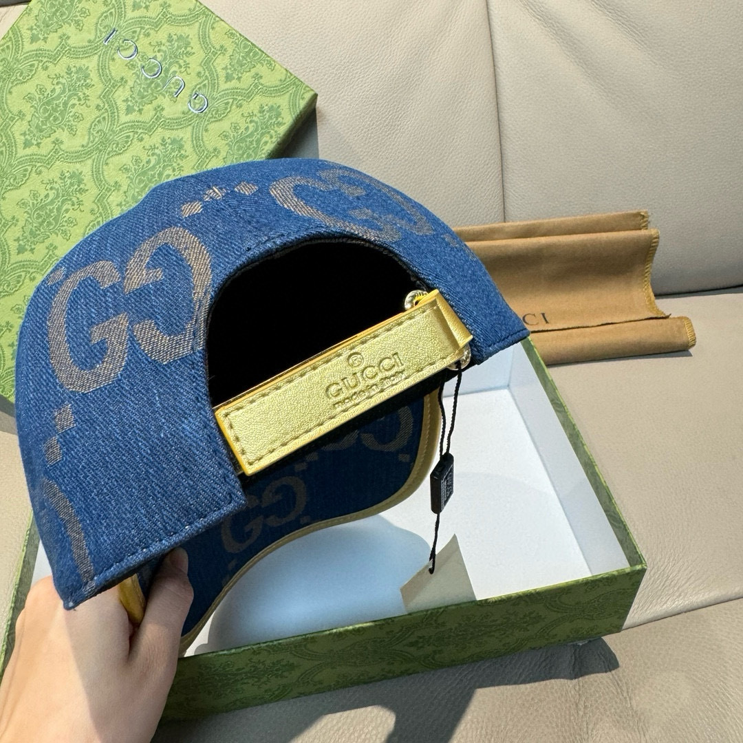 
配包装布袋，Gucci古奇新款原单棒球帽， 大双G，专柜11开模订制，完美对花，原版帆布面料+头层牛皮