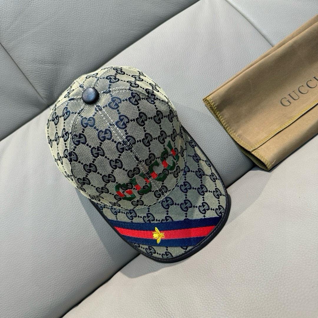 
配盒子布袋，Gucci(古奇)新款原单棒球帽，11开模订制，重工刺绣，细节可媲美专柜，原版帆布料+头层