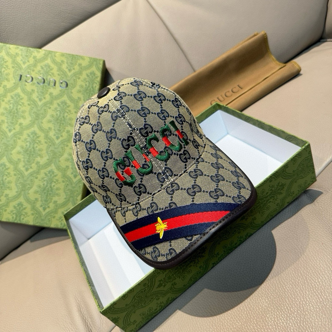 
配盒子布袋，Gucci(古奇)新款原单棒球帽，11开模订制，重工刺绣，细节可媲美专柜，原版帆布料+头层