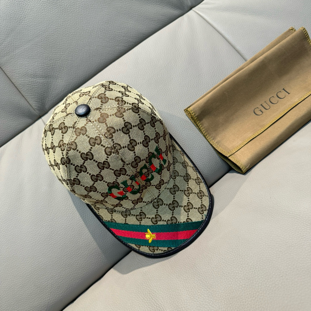 
配盒子布袋，Gucci(古奇)新款原单棒球帽，11开模订制，重工刺绣，细节可媲美专柜，原版帆布料+头层