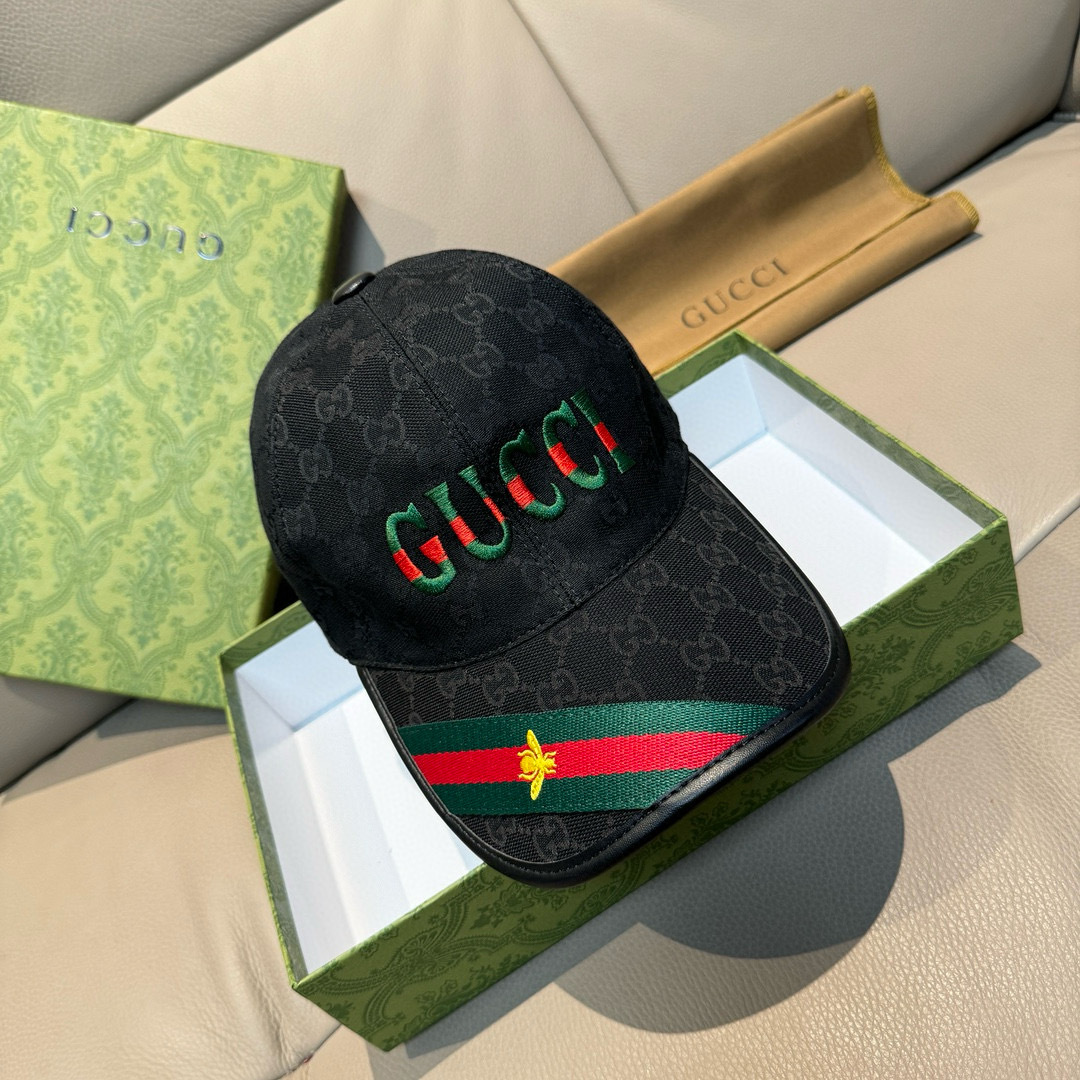 
配盒子布袋，Gucci(古奇)新款原单棒球帽，11开模订制，重工刺绣，细节可媲美专柜，原版帆布料+头层