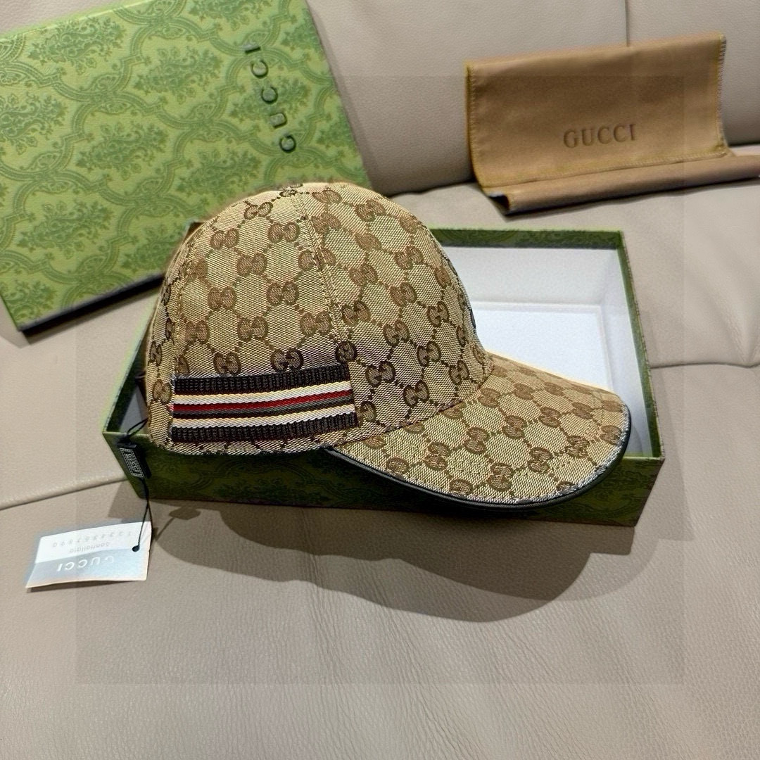 
万年经典款新色出货！
配盒子布袋，Gucci(古奇)经典原单棒球帽😍😍专柜11开模订制，最高版本，原版