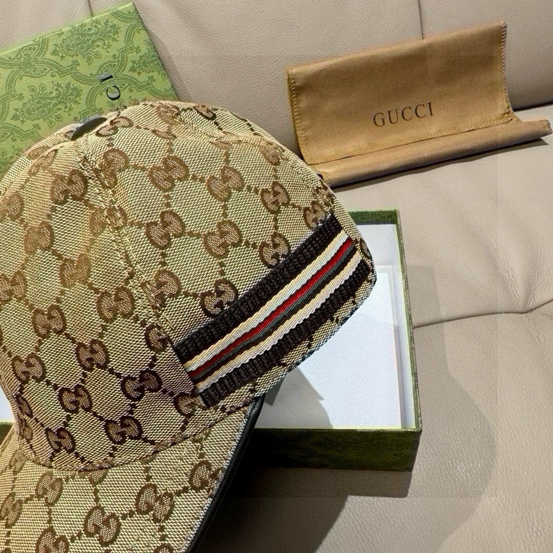
万年经典款新色出货！
配盒子布袋，Gucci(古奇)经典原单棒球帽😍😍专柜11开模订制，最高版本，原版