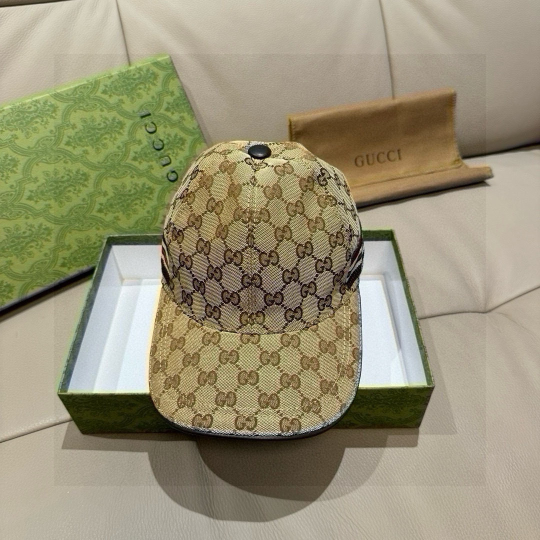 
万年经典款新色出货！
配盒子布袋，Gucci(古奇)经典原单棒球帽😍😍专柜11开模订制，最高版本，原版