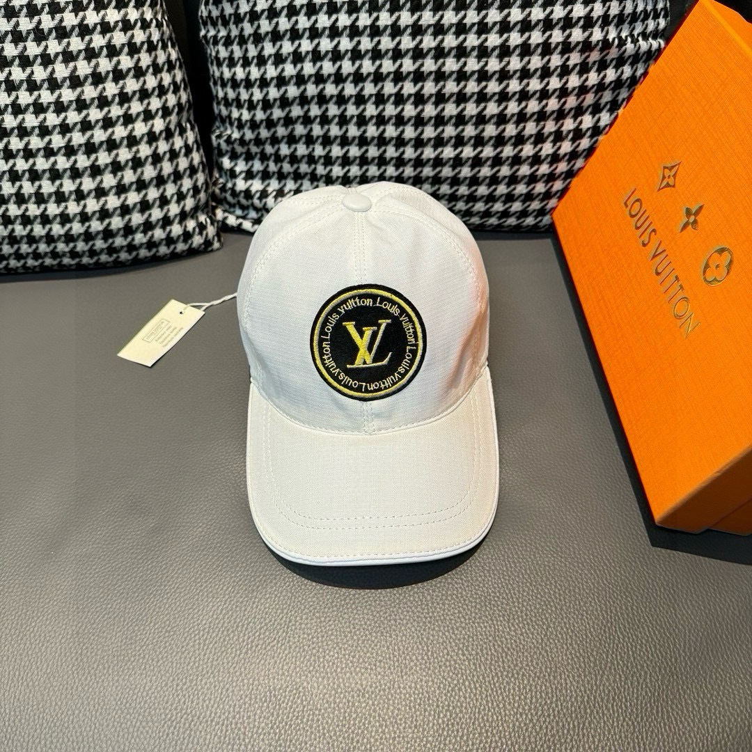
新款出货
配盒子布袋，LV(路易威登)新款原单棒球帽，Lv刺绣，11开模订制，重工刺绣，做工细致完美，