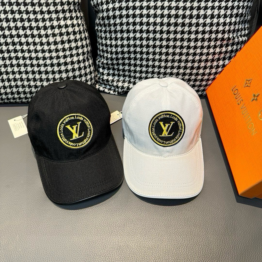 
新款出货
配盒子布袋，LV(路易威登)新款原单棒球帽，Lv刺绣，11开模订制，重工刺绣，做工细致完美，