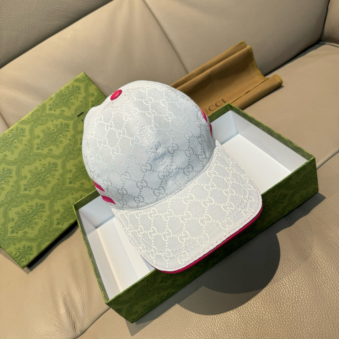 
配盒子布袋，Gucci(古奇)春夏新款原单棒球帽， logo织带，11开模订制，原版帆布料+头层牛皮，