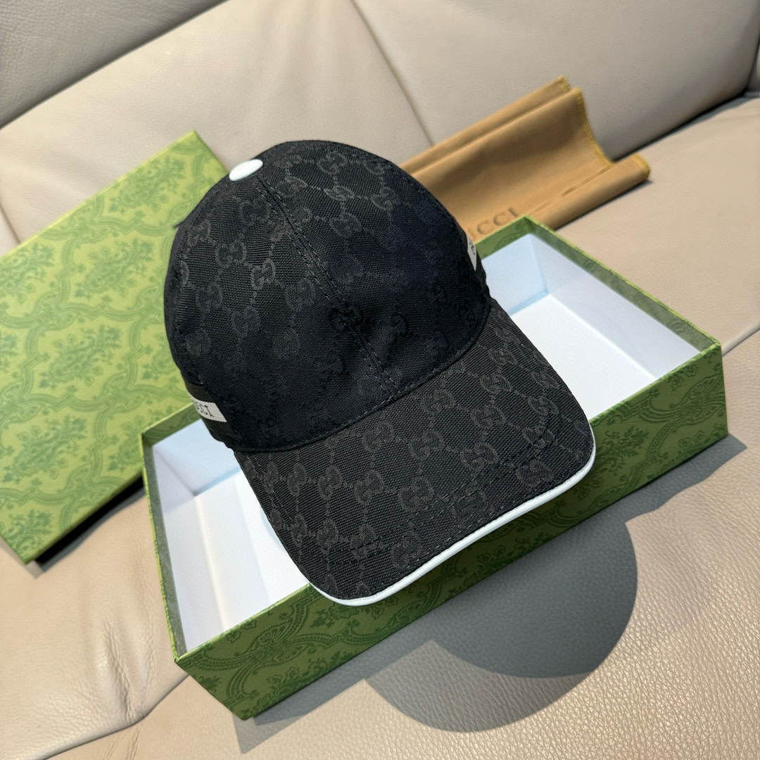 
配盒子布袋，Gucci(古奇)春夏新款原单棒球帽， logo织带，11开模订制，原版帆布料+头层牛皮，