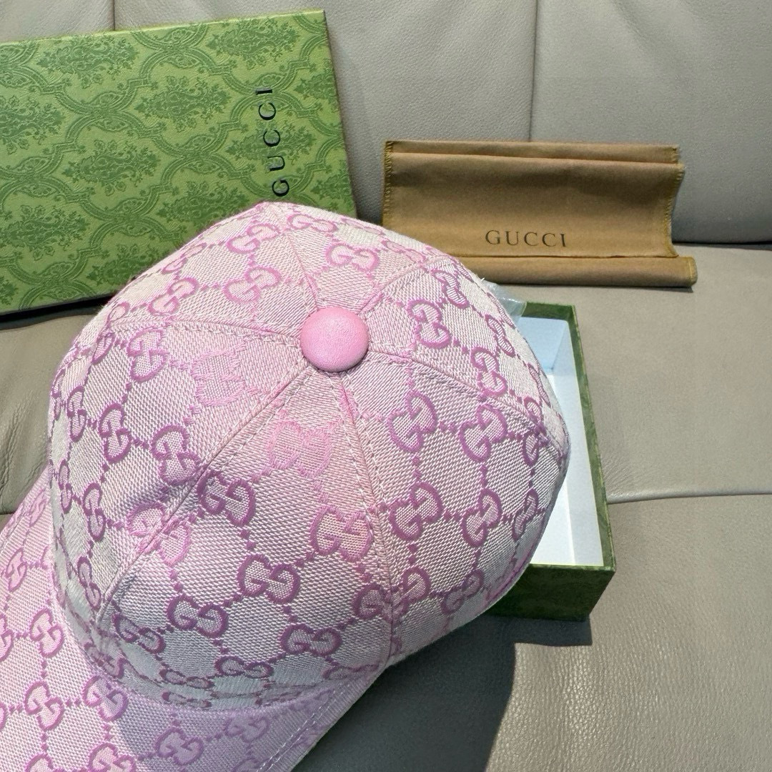 
配盒子布袋，Gucci(古奇)春夏新款原单棒球帽， logo织带，11开模订制，原版帆布料+头层牛皮，