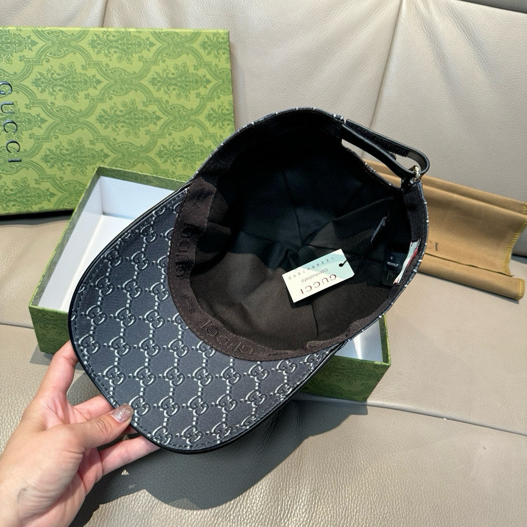
配盒子布袋，Gucci(古奇)新款原单棒球帽， 丝印logo，专柜11开模订制，原版帆布料+头层牛皮，