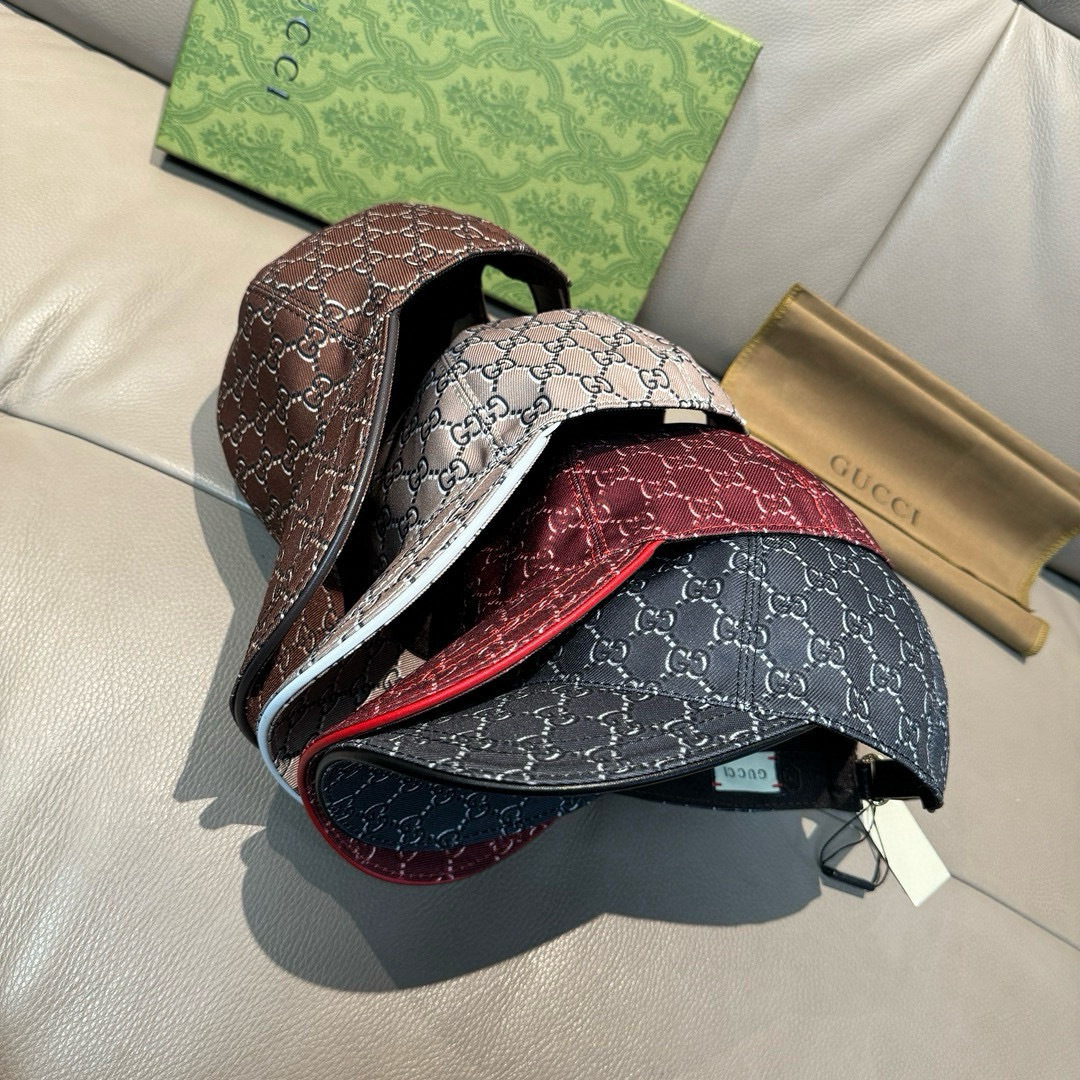 
配盒子布袋，Gucci(古奇)新款原单棒球帽， 丝印logo，专柜11开模订制，原版帆布料+头层牛皮，