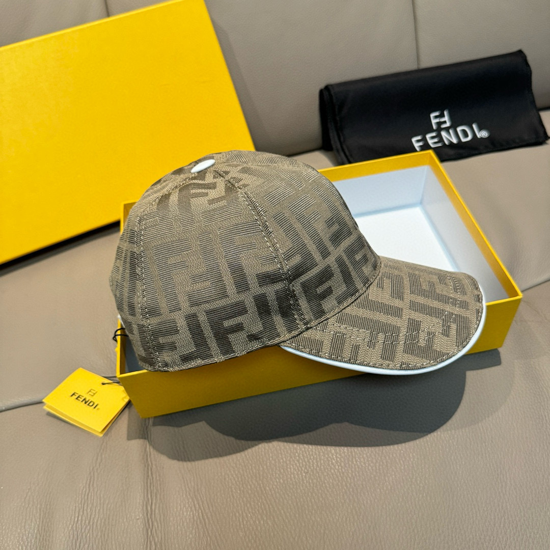 
配盒子布袋，Fendi（芬迪）新款原单棒球帽， 双F提花，专柜常年热卖款，口碑极佳，11开模订制，原版