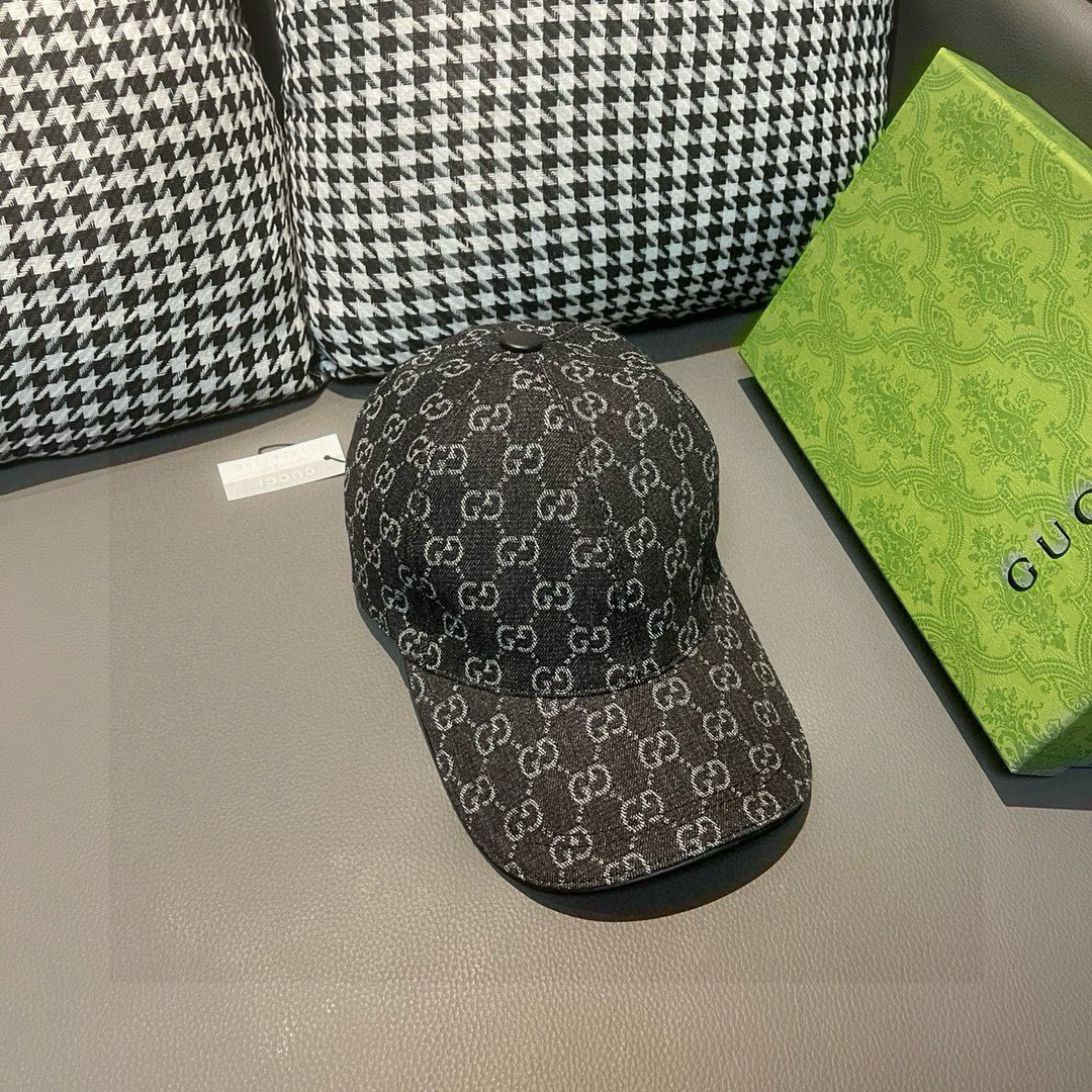 
配盒子布袋，Gucci(古奇)经典原单棒球帽，双G牛仔提花，复古设计，专柜11开模订制！原版牛仔布料+