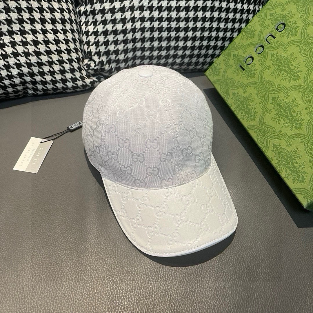 
配盒子布袋，Gucci(古奇)经典原单棒球帽，小双G牛皮拼接，11开模订制，质量超赞！帽檐头层牛皮压花