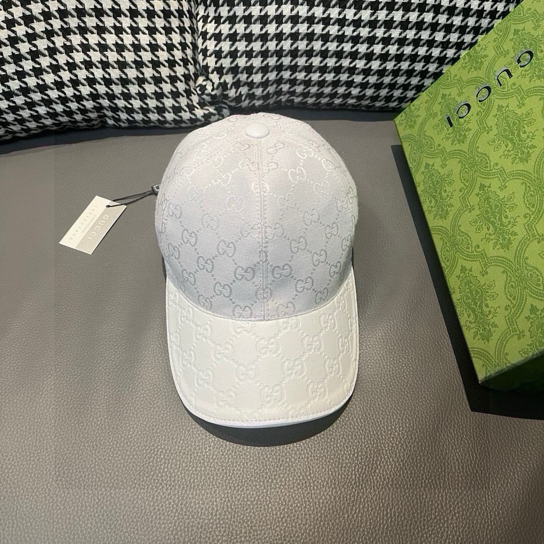 
配盒子布袋，Gucci(古奇)经典原单棒球帽，小双G牛皮拼接，11开模订制，质量超赞！帽檐头层牛皮压花
