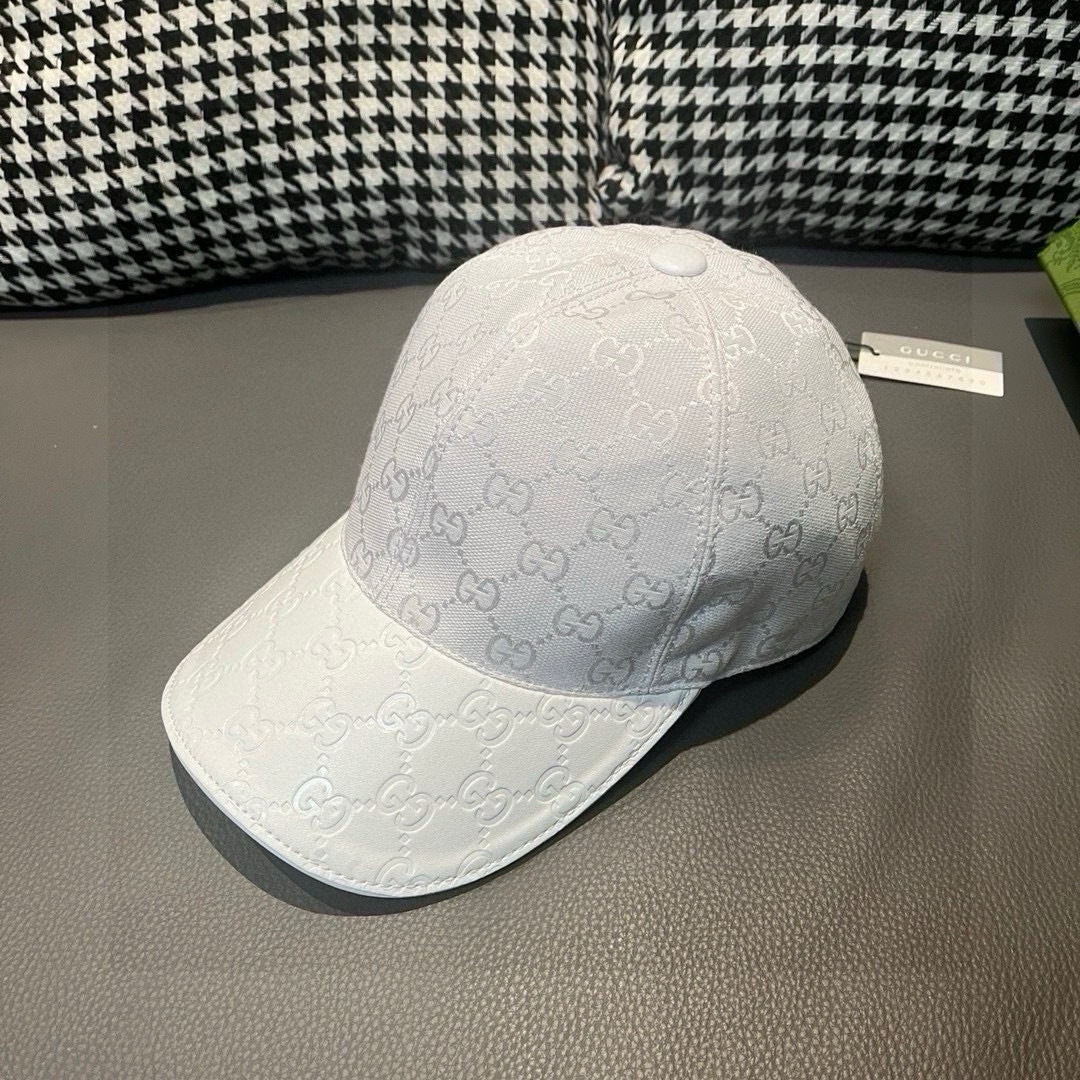 
配盒子布袋，Gucci(古奇)经典原单棒球帽，小双G牛皮拼接，11开模订制，质量超赞！帽檐头层牛皮压花