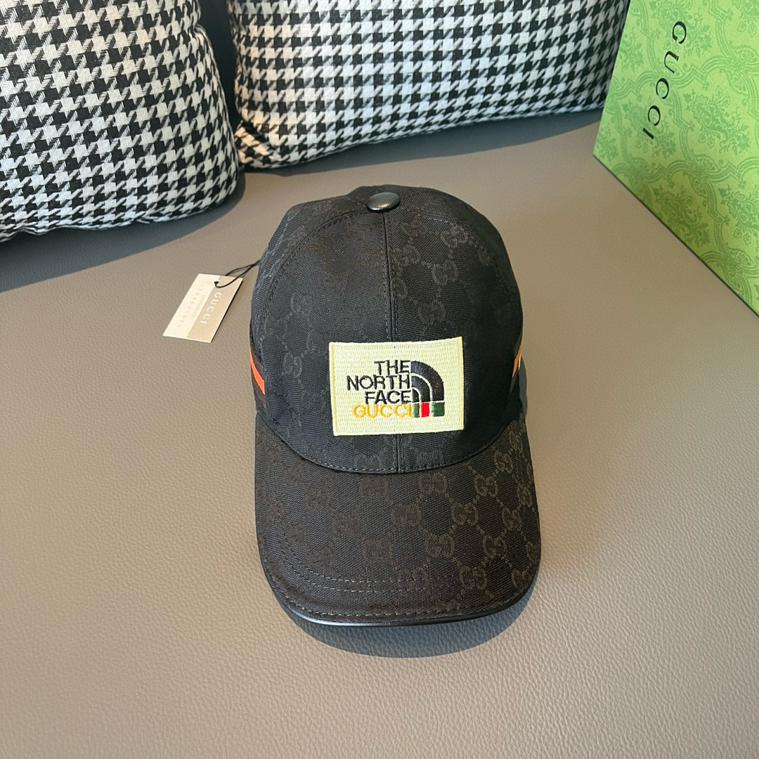 
配盒子布袋，Gucci(古奇)新款原单棒球帽， 北面刺绣！专柜11，进口帆布+头层牛皮，代购热门，男女