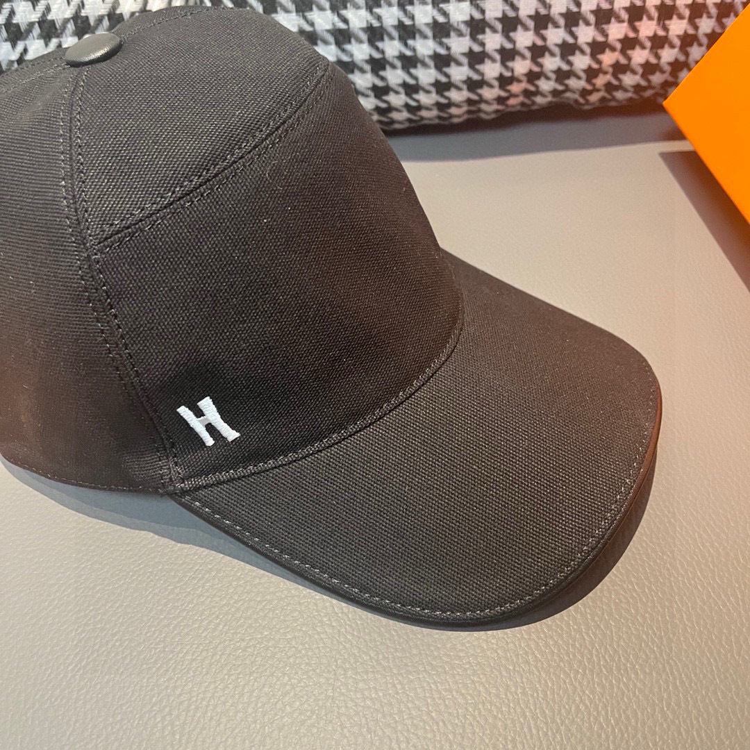 
配盒子布袋，HERMÈS (爱马仕)原单棒球帽，经典H，正品开模订制，原版透气帆布面料+头层牛皮，原厂