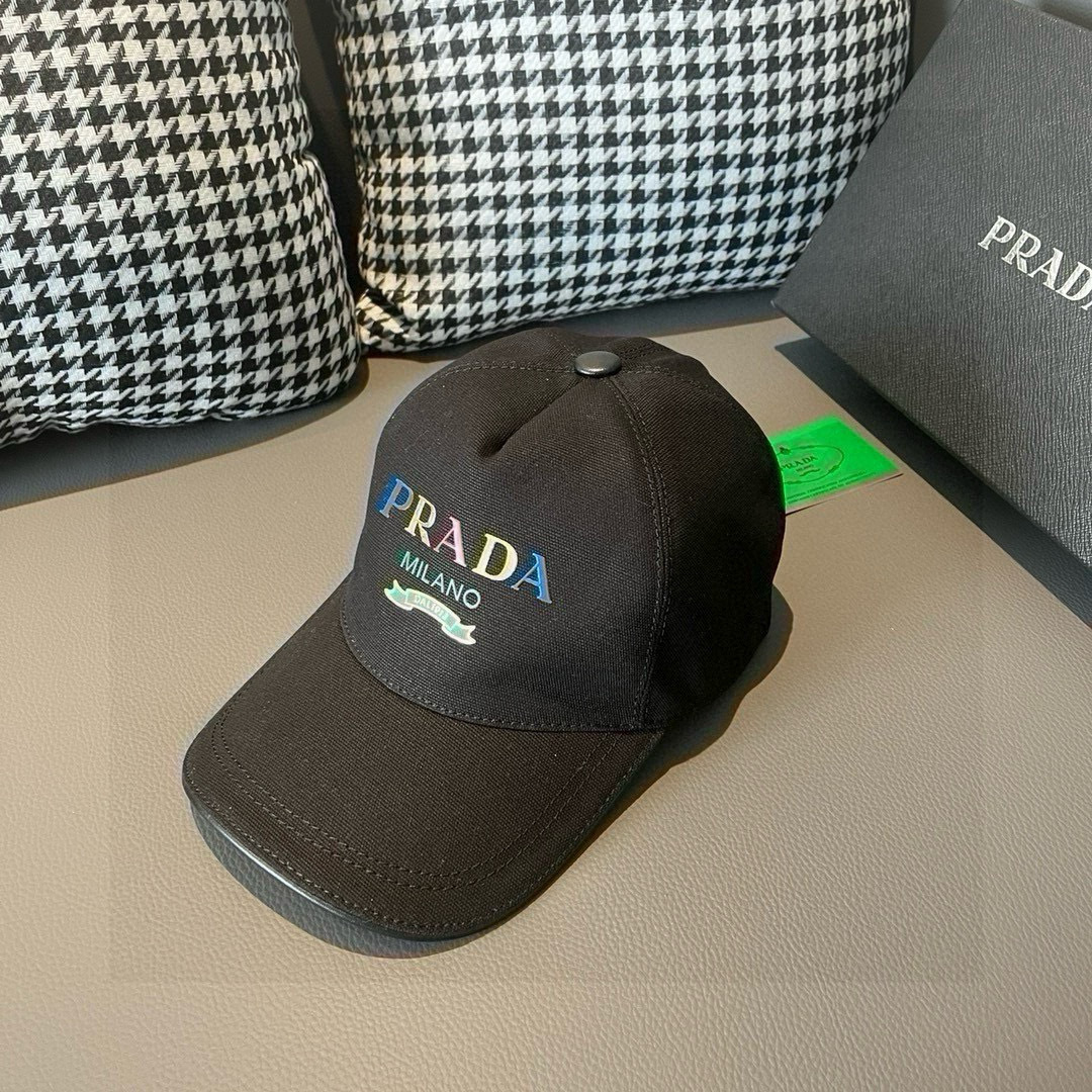 
配盒子布袋，Prada(普拉达)新款原单棒球帽， 印字logo，专柜11开模订制，原版帆布布料+头层牛