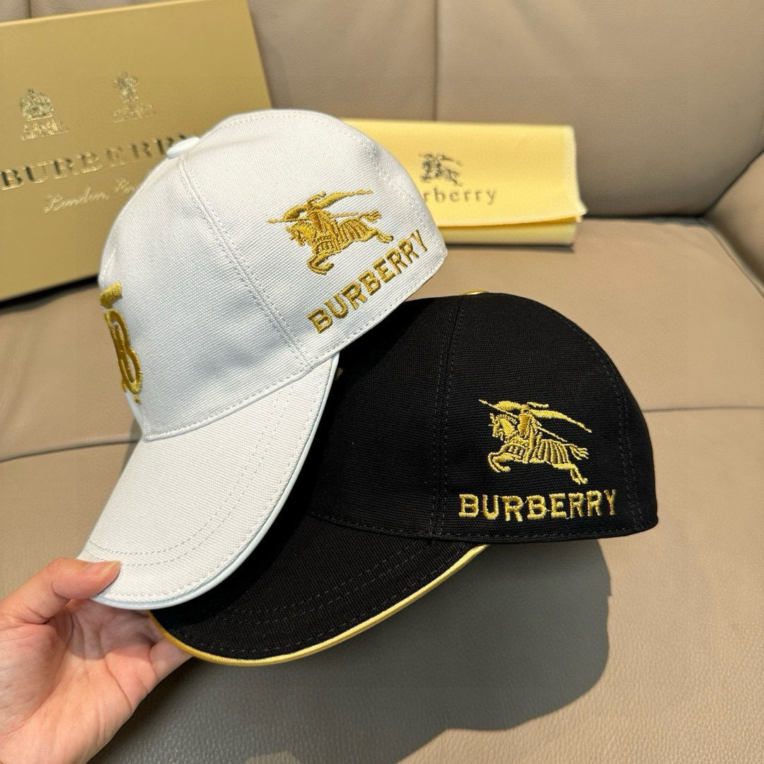 
配盒子布袋，Burberry（巴宝莉）新款原单棒球帽，11开模订制，全新立体战马刺绣，精致无暇！原版帆