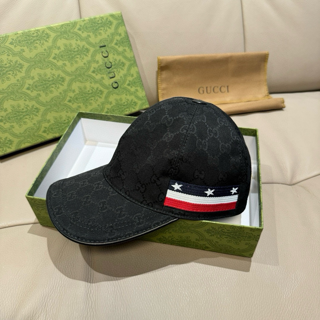 
配盒子布袋，Gucci(古奇)经典原单棒球帽， 五星织带，11开模订制，原版帆布料+头层牛皮，代购热门