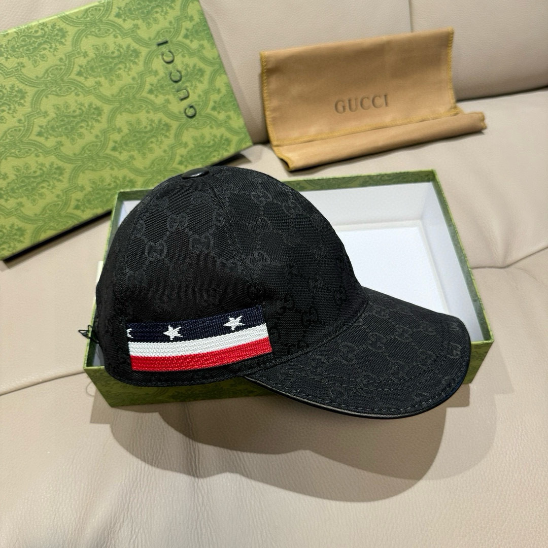 
配盒子布袋，Gucci(古奇)经典原单棒球帽， 五星织带，11开模订制，原版帆布料+头层牛皮，代购热门