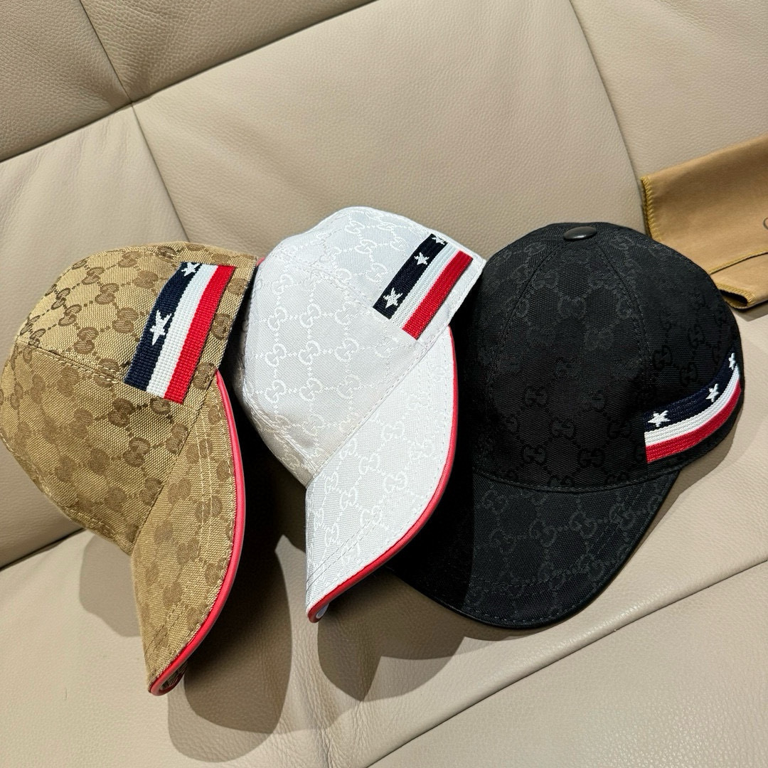 
配盒子布袋，Gucci(古奇)经典原单棒球帽， 五星织带，11开模订制，原版帆布料+头层牛皮，代购热门