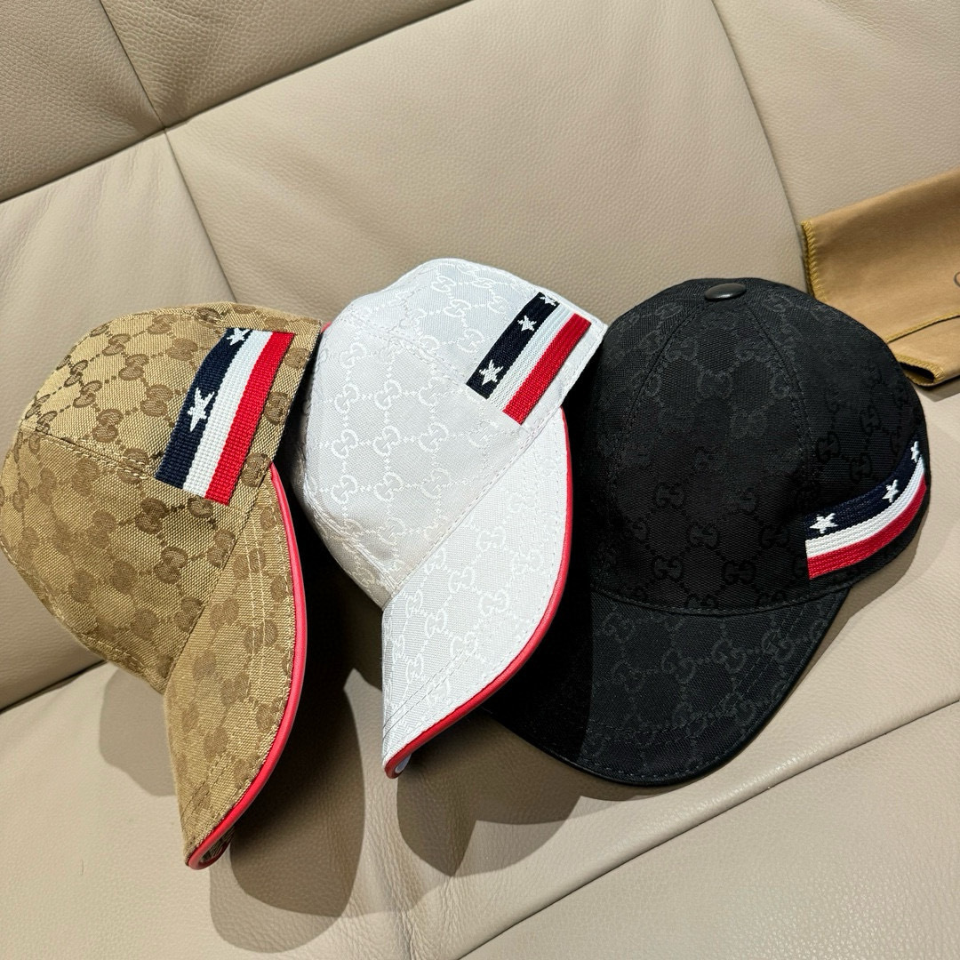 
配盒子布袋，Gucci(古奇)经典原单棒球帽， 五星织带，11开模订制，原版帆布料+头层牛皮，代购热门