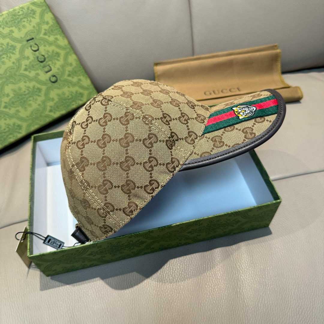 
配盒子布袋，Gucci(古奇)新款原单棒球帽， 虎头织带，11开模订制，重工刺绣，细节可媲美专柜，原版
