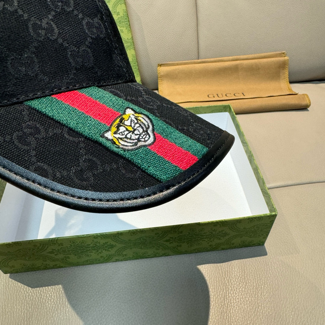 
配盒子布袋，Gucci(古奇)新款原单棒球帽， 虎头织带，11开模订制，重工刺绣，细节可媲美专柜，原版