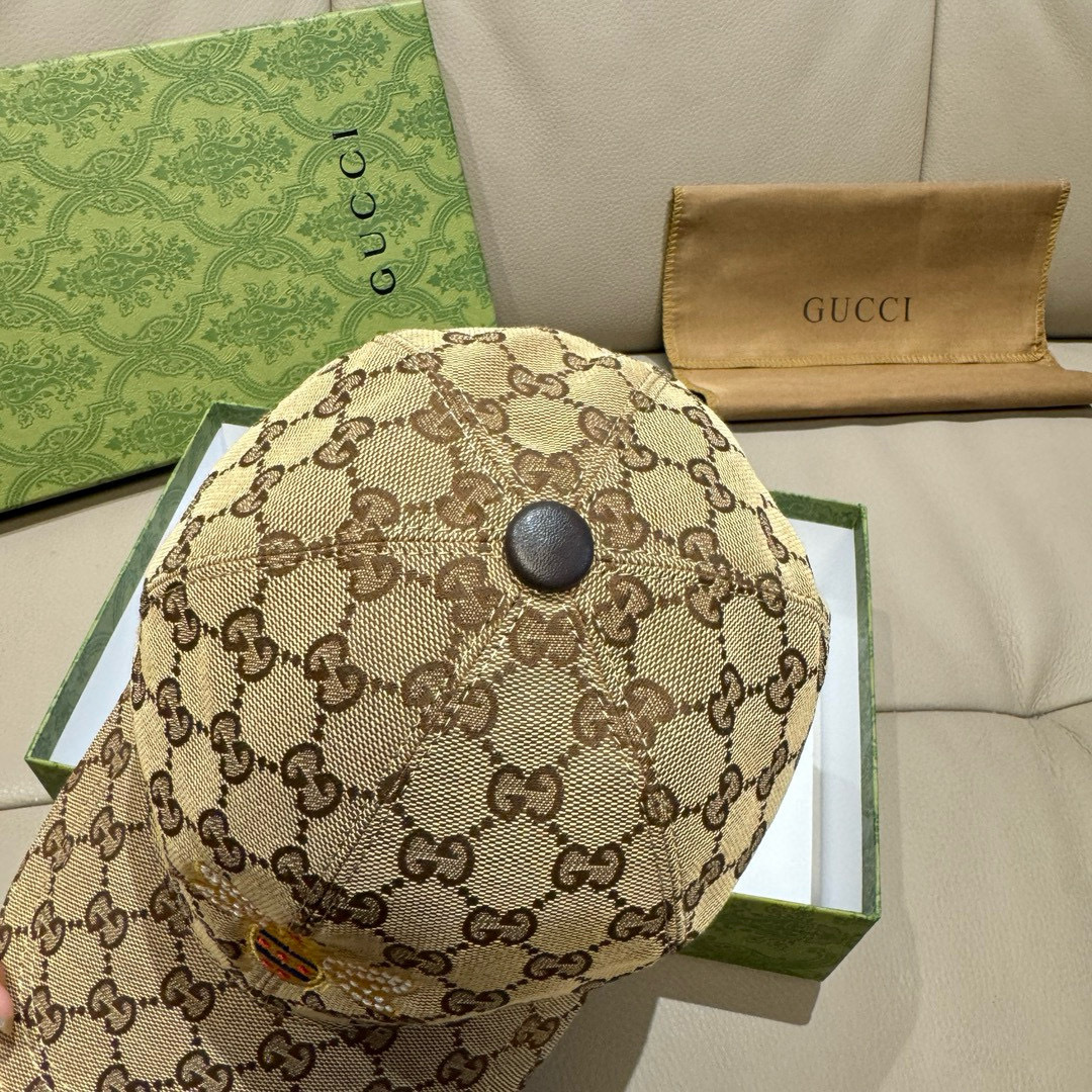 
配盒子布袋，Gucci(古奇)原单棒球帽， 小蜜蜂刺绣，11开模订制，重工刺绣，细节可媲美专柜，原版帆