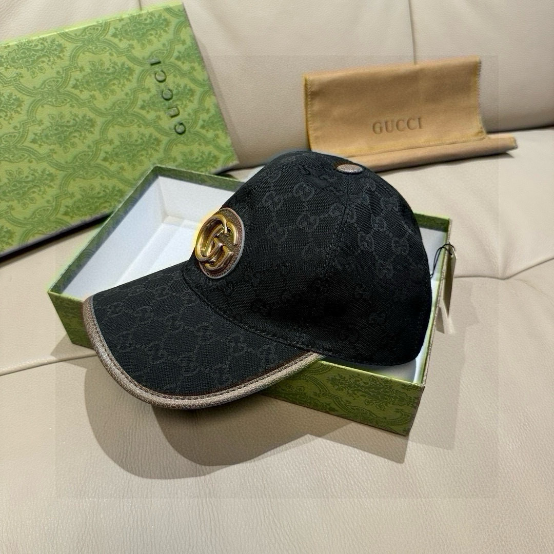 
配包装布袋，Gucci(古奇)新款原单棒球帽， 金属双G，专柜最新款，11开模订制，正版开模五金，原版