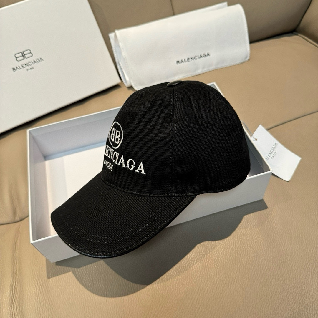 
配盒子布袋，Balenciaga（巴黎世家）新款原单棒球帽，11开模订制，全新立体刺绣，精致无暇！原版