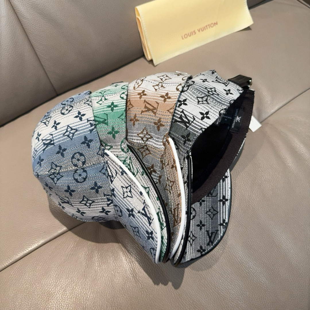 
配盒子布袋，LV路易威登新款原单棒球帽，LV渐变提花，专柜11开模订制，原版帆布面料+头层牛皮，轻盈透