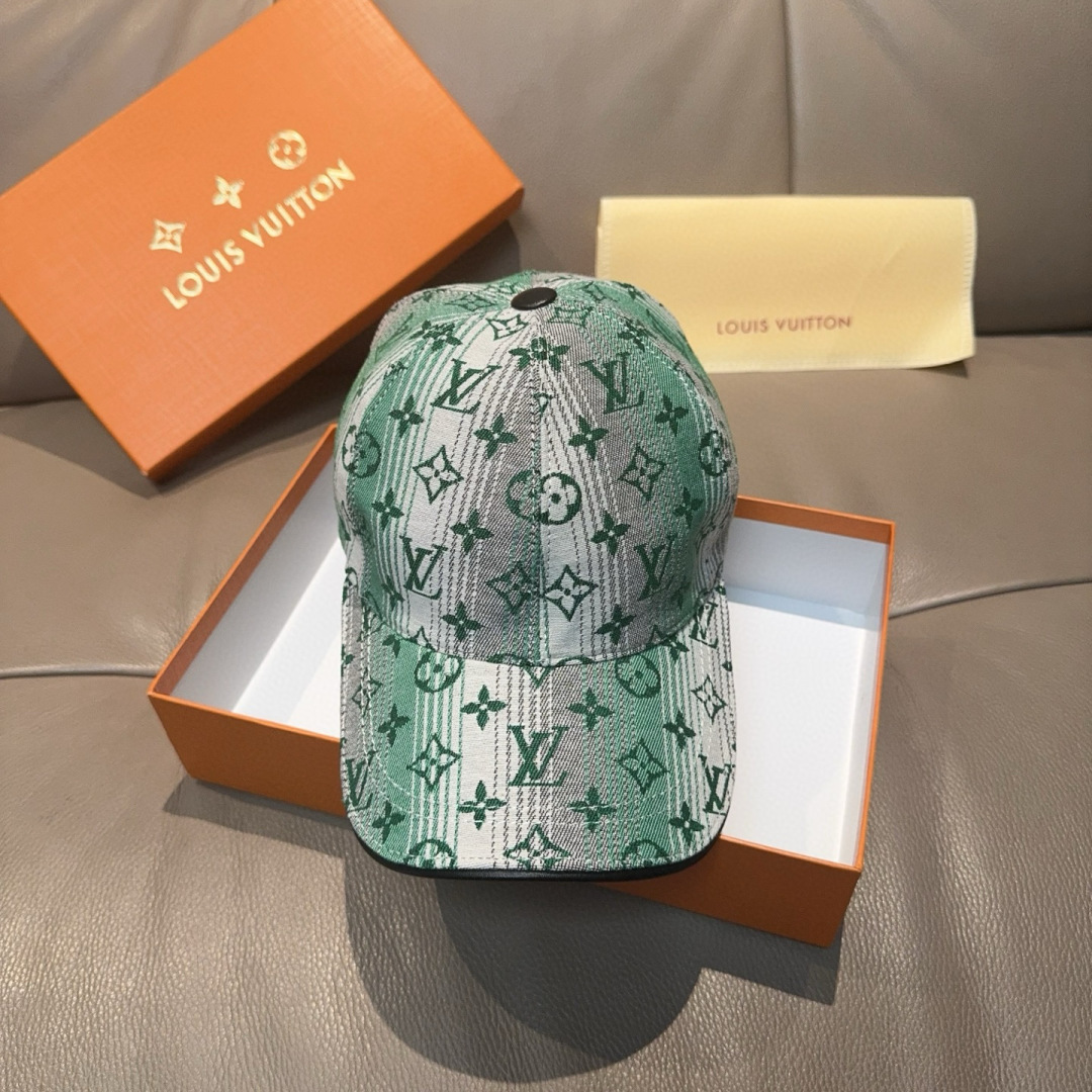 
配盒子布袋，LV路易威登新款原单棒球帽，LV渐变提花，专柜11开模订制，原版帆布面料+头层牛皮，轻盈透