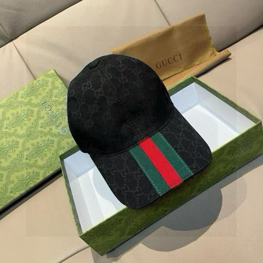 
新款出货！
配盒子布袋，Gucci(古奇)最新原单棒球帽，宽版织带。专柜11开模订制，最高版本，原版帆