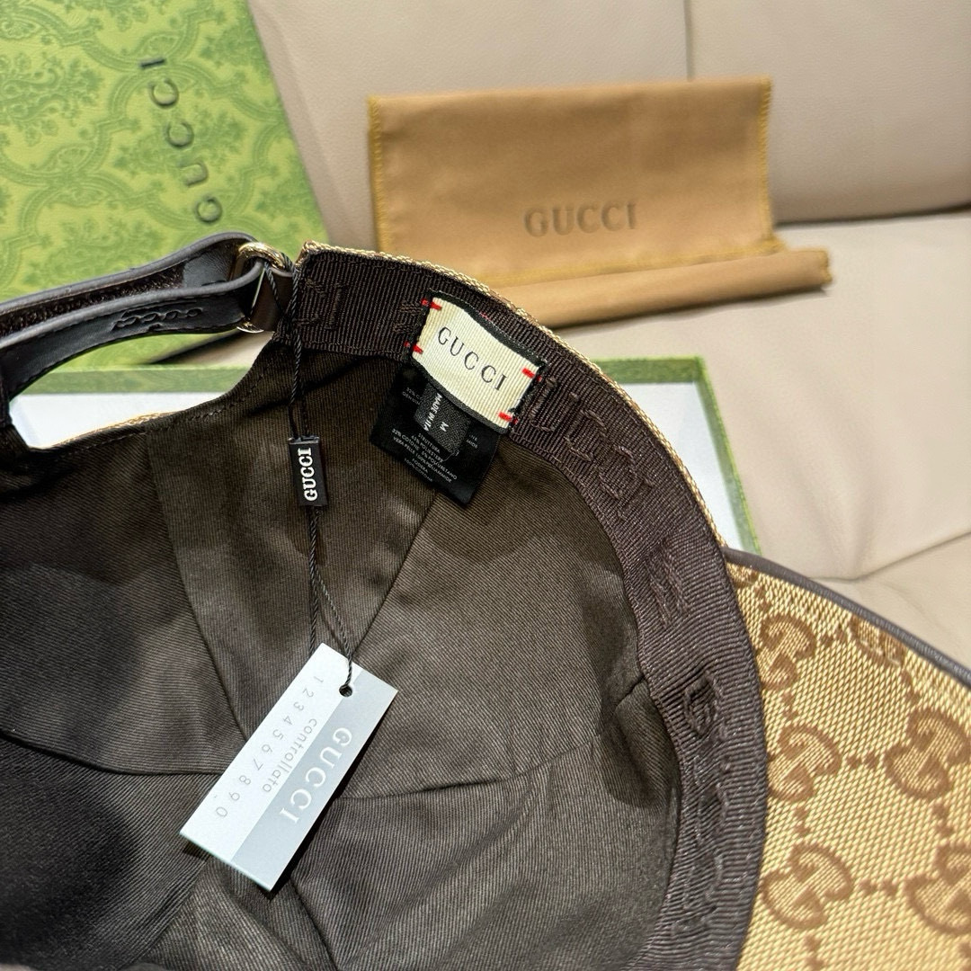 
万年经典款出货！
配盒子布袋，Gucci(古奇)经典原单棒球帽😍😍gucci小刺绣，专柜11开模订制，