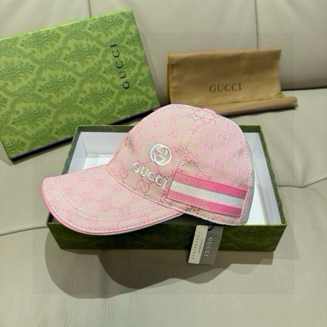 
万年经典款出货！
配盒子布袋，Gucci(古奇)经典原单棒球帽😍😍gucci小刺绣，专柜11开模订制，